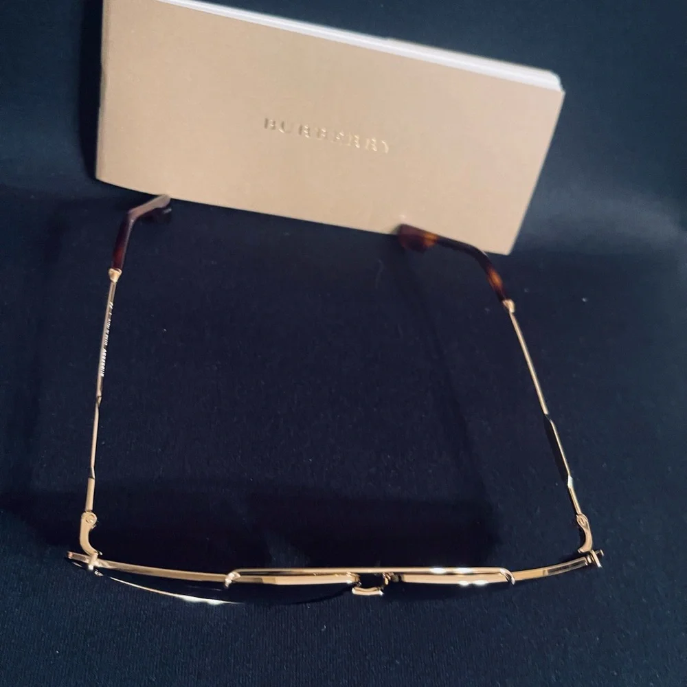 🔥🔥🔥Burberry Sunglasses 68MM - Picture 16 of 16